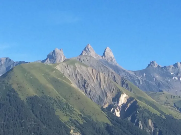 Les aiguilles d'arves vues de la terrasse