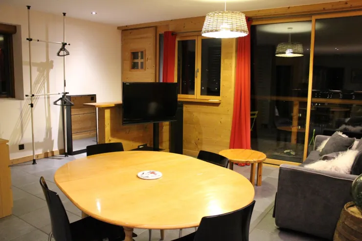 dining room / living room