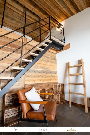 l'accès à la mezzanine