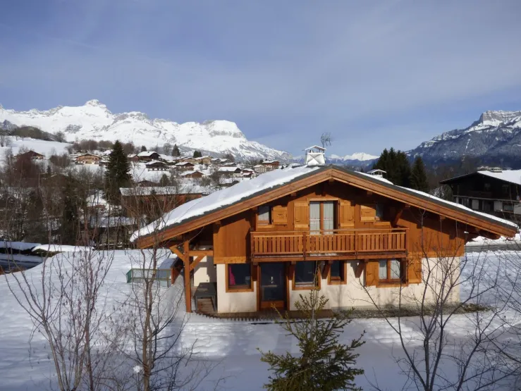 In background, view of the village of Combloux and the Aravis mountains