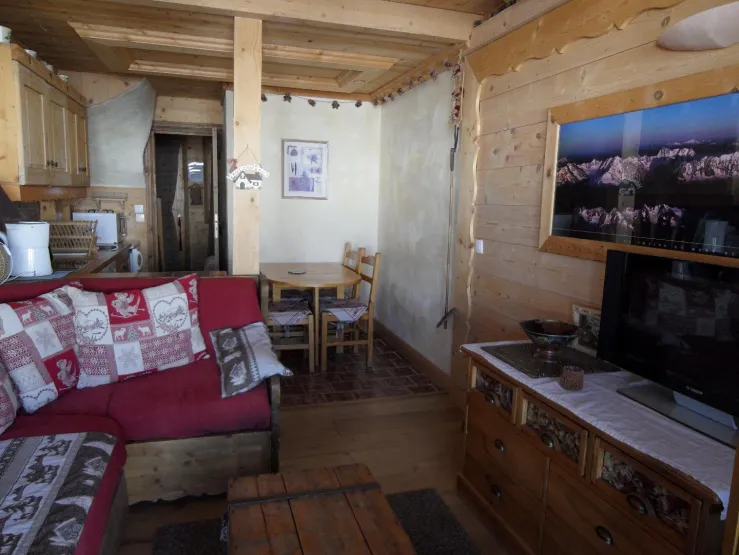 kitchen living oom
