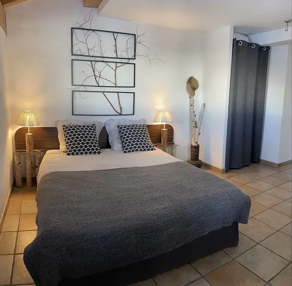 CHAMBRE 1