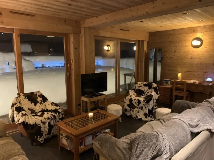 Salon donnant sur la terrasse de 90 m2