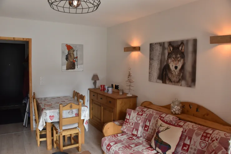 Another view of the living room with the dining room