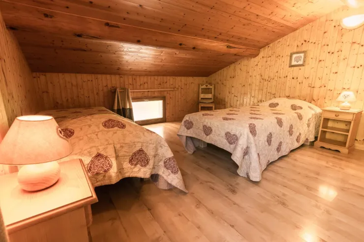 chambre 2 lits 90 x200 étage