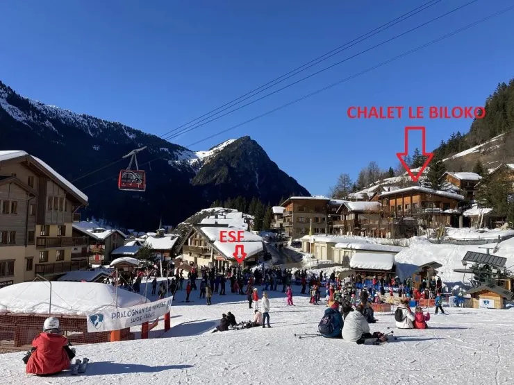 Au centre ville et aux pieds des pistes !