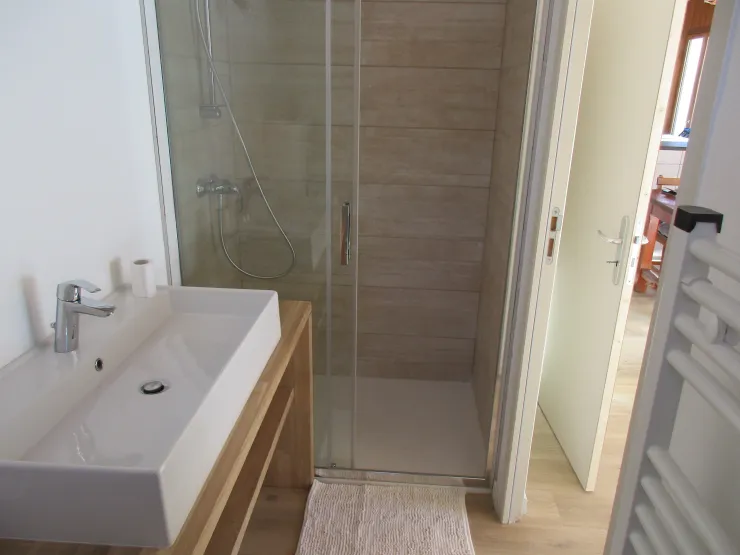 salle de bains individuelle chambre rez de chaussee