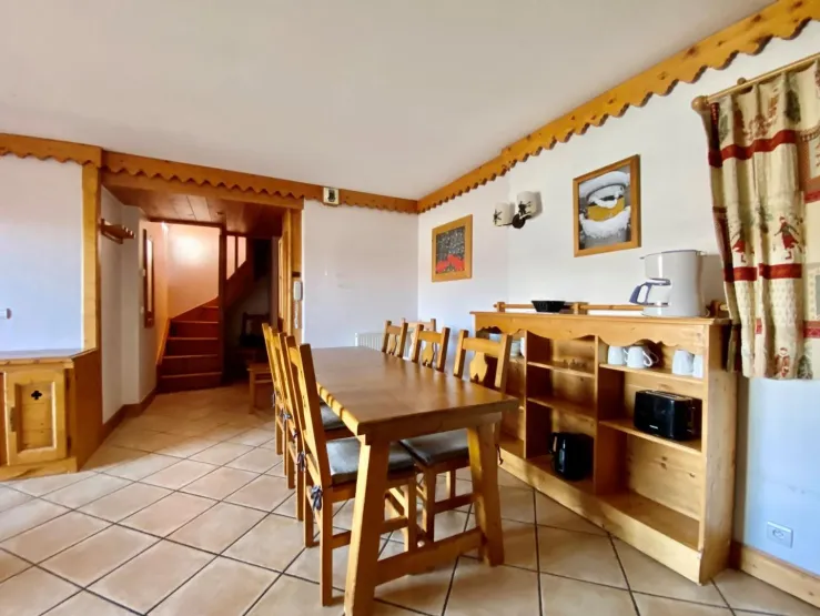 Dining room / open kitchen