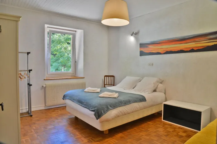 Vaste chambre 1 lit 2 places et 1 lit 1 place