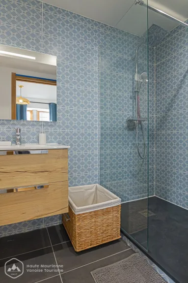 Douche suite parentale - Linge de toilette fourni.