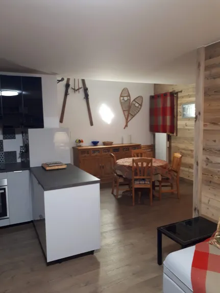 VUE SUR SALLE A MANGER