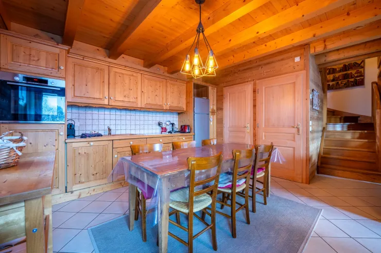 Kitchen full equipped : oven, microwave, dishwasher, fridge, freezer, Nespereaso, etc…