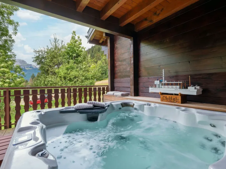 Jacuzzi