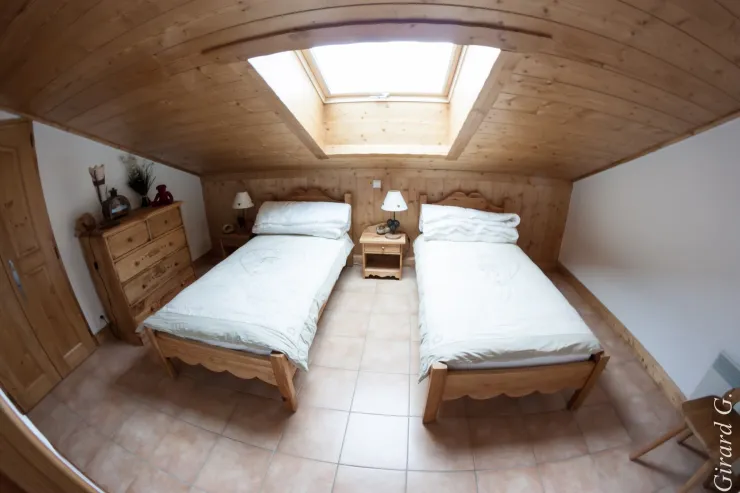 Chambre avec 2 lits simples