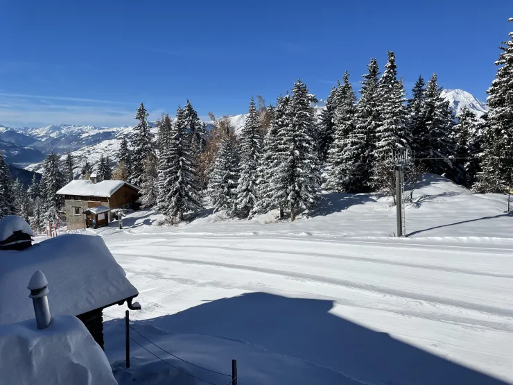vue sur la piste de manessier 