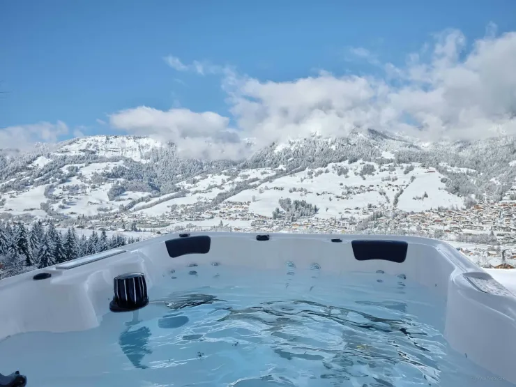 Jacuzzi