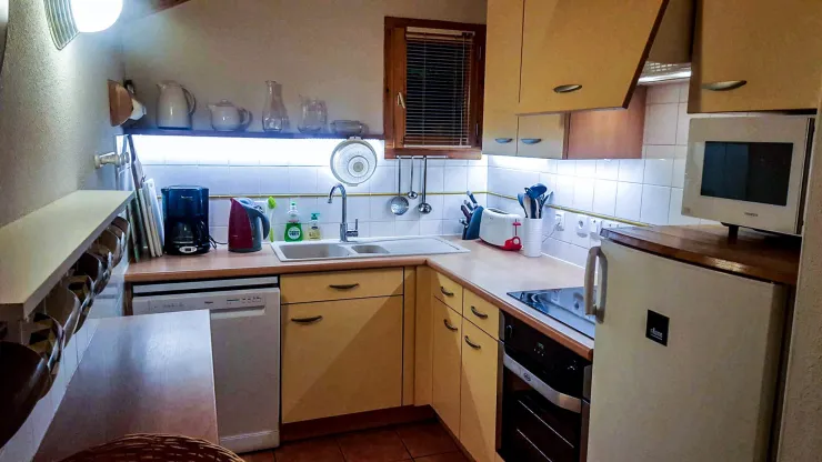 Well equipped kitchen