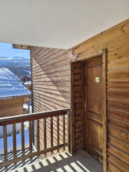 entrée de l'appartement 223
