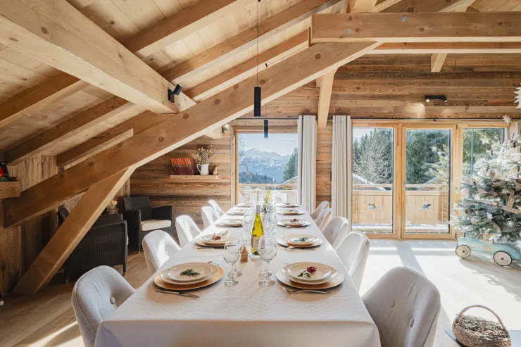 Dining room with a view of Mont Blanc