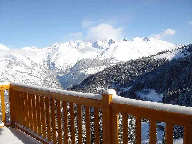 AVEC SON BACON EN ANGLE, VUE PANORAMIQUE MONT BLANC ET VALLEE !