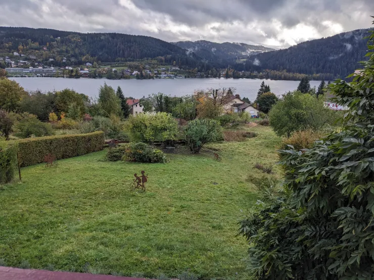 Vue sur le lac
