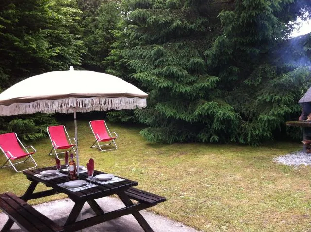 Terrasse plein sud avec barbecue extérieur 