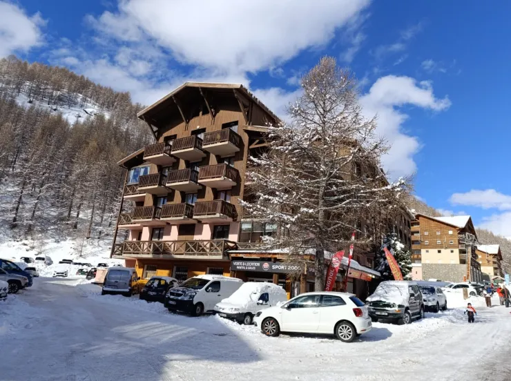 Façade plein soleil