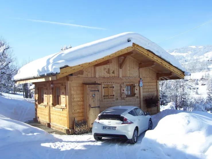 Parking à côté du chalet