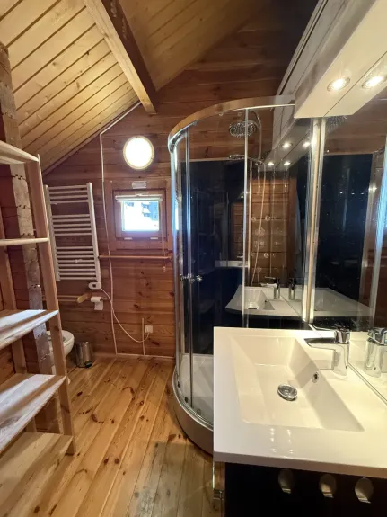 Logement Grand Ours - Salle de bain 1 avec WC
