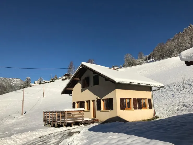 Le chalet en hiver