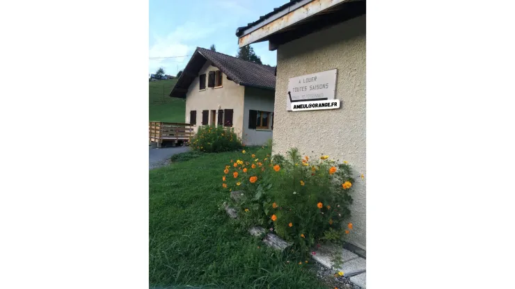 Haute-Frasne chalet in summer