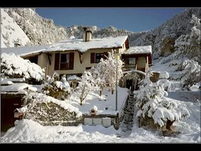 Le gîte que je vous propose a été aménagé dans un esprit douillet, confortable et reposant.