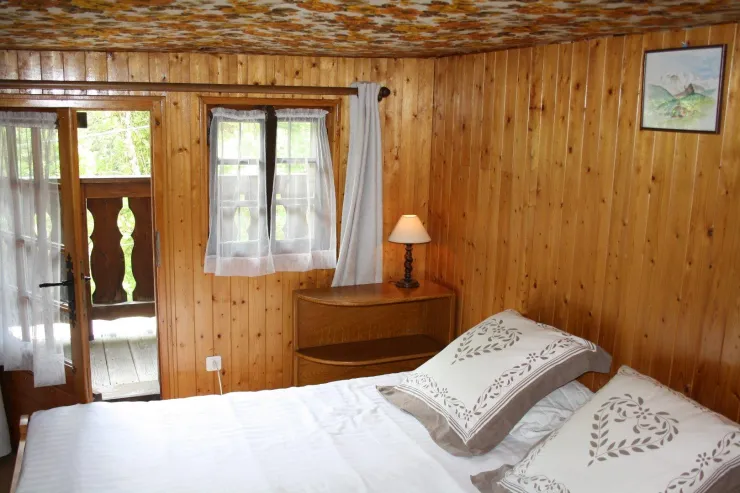 A l'étage la petite chambrette hauteur sous plafond 178