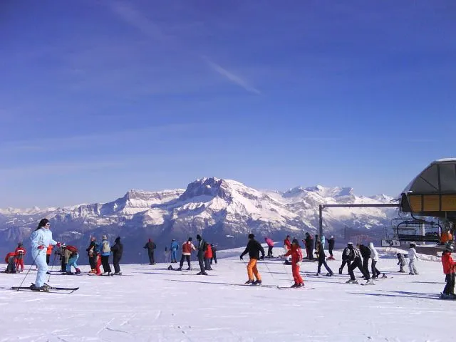 Départ des pistes à 300 mètres