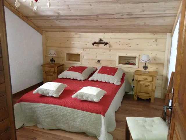Chambre lit 140 cms