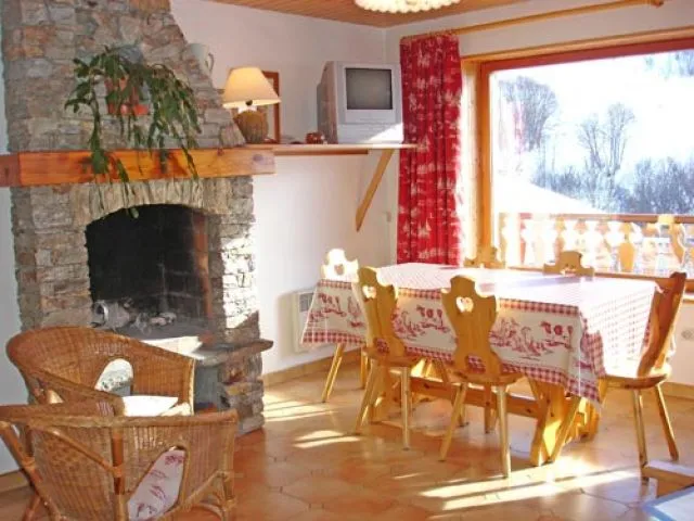 Chimney and TV place in "Levanna 3" appartment