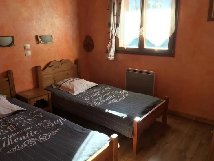 2eme chambre 2 lit 90