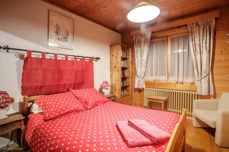 chambre pour 1 couple située au rez-de chaussée