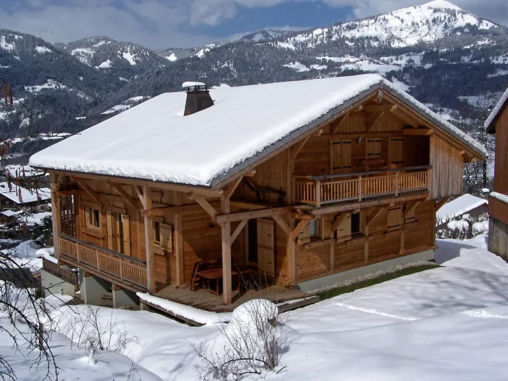 The chalet in winter. West and south wall.