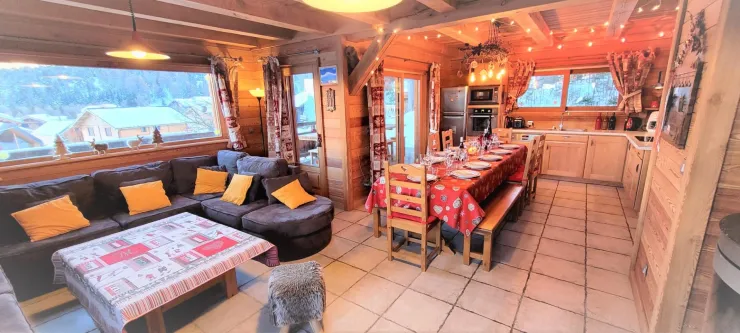 Living room (40m²)