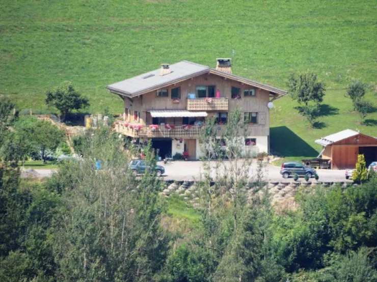 le chalet et ses abords