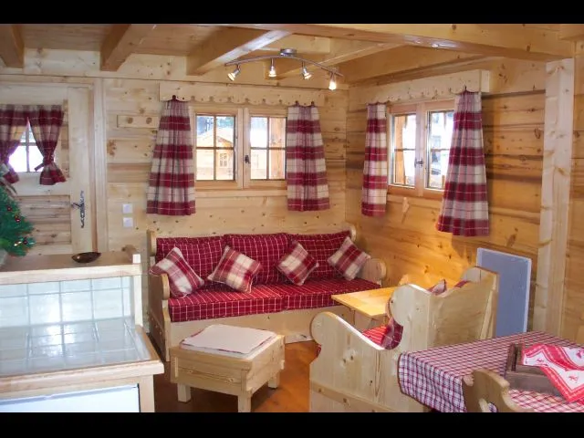 Open plan living/dining area