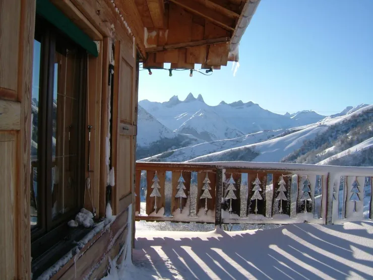 Vue sur les Aiguilles d'Arves en hiver