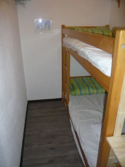 Chambre cabine 2 lits supersposés et 1 lit tiroir