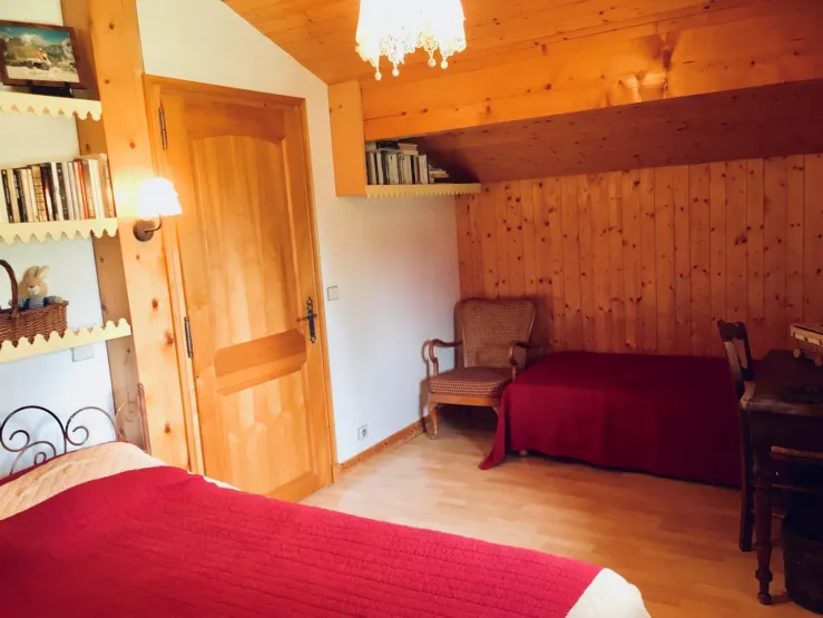 Bedroom N ° 2, sleeps 3