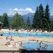 LA PISCINE L'ETE