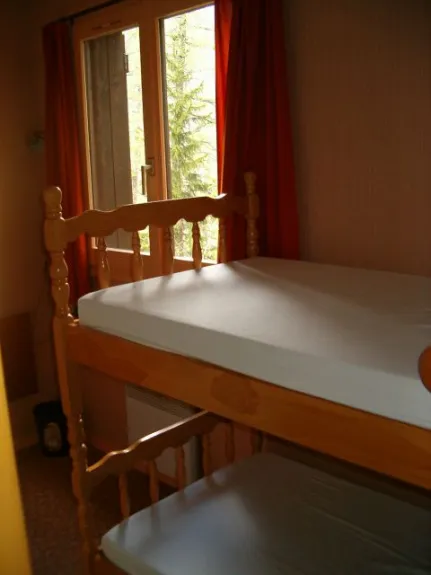 Bedroom - 3 single beds