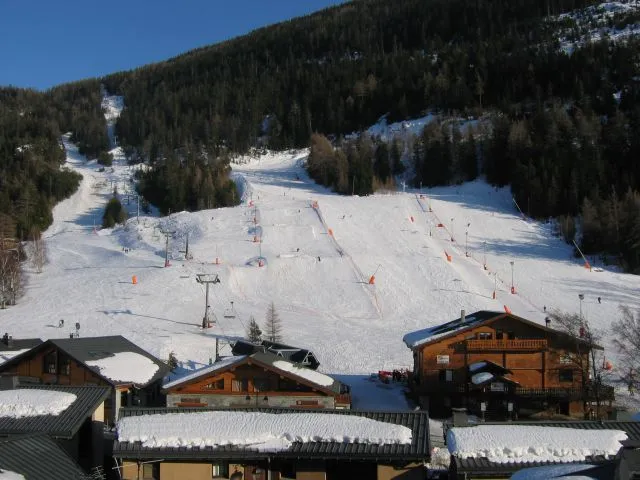Très belle vue sur pistes 