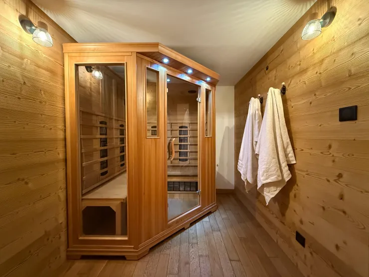 Sauna Area
Completely refurbished in 2025
