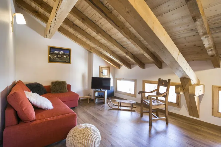 second libing room upstairs